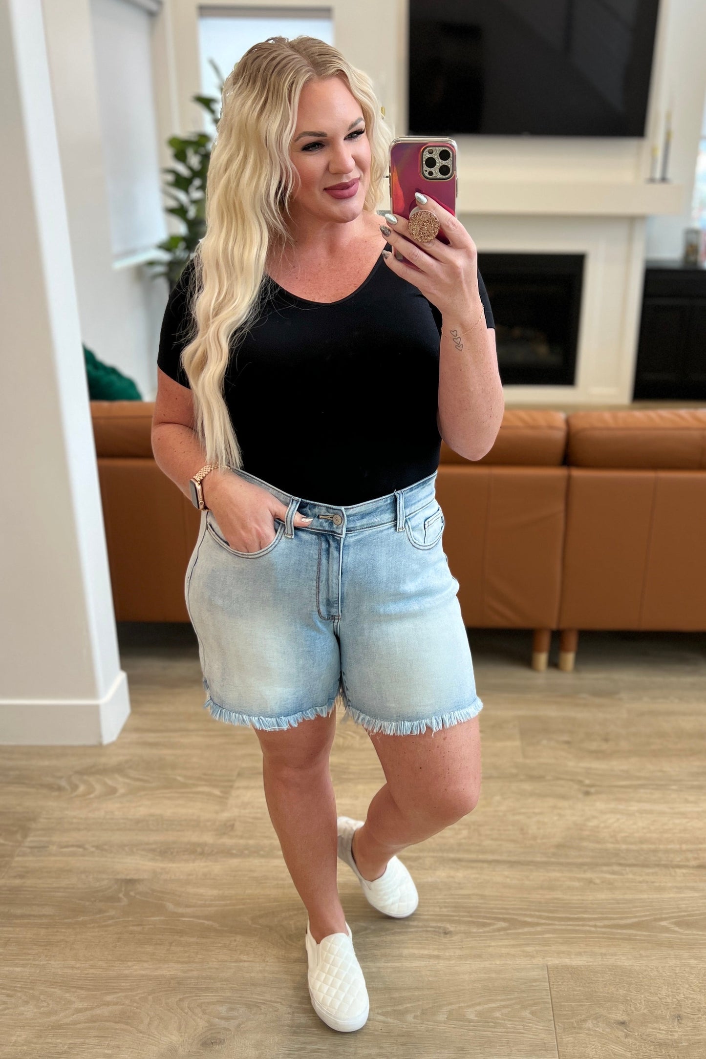 Mid Thigh Judy Blue Shorts