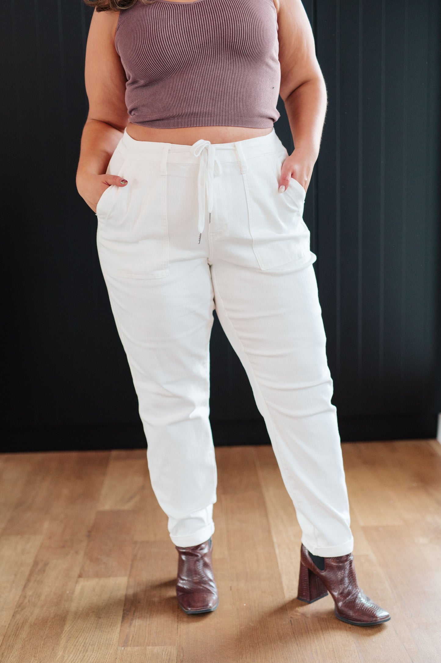 The Lynn- High Rise Contrast Thread Judy Blue Joggers