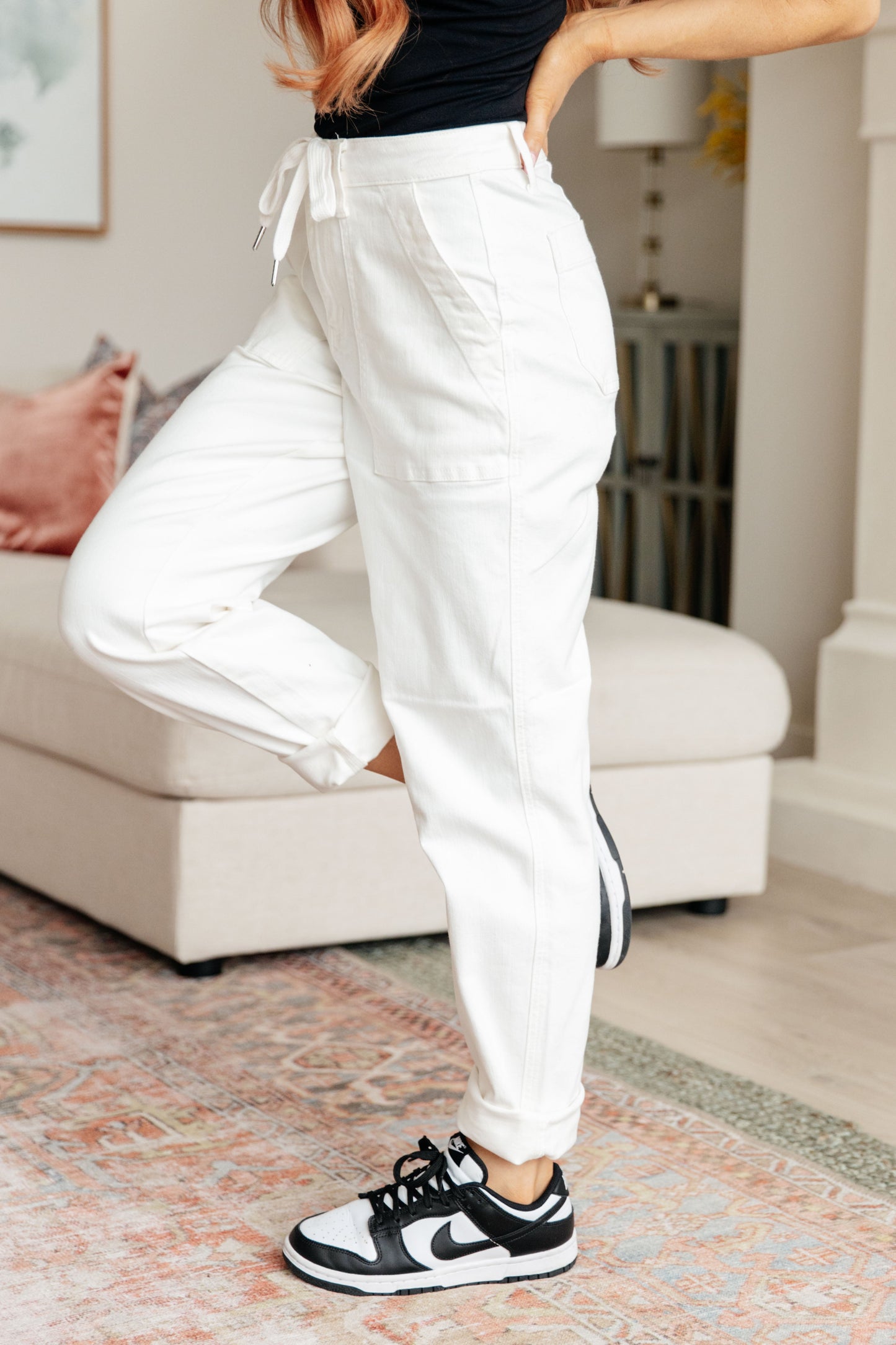 The Lynn- High Rise Contrast Thread Judy Blue Joggers
