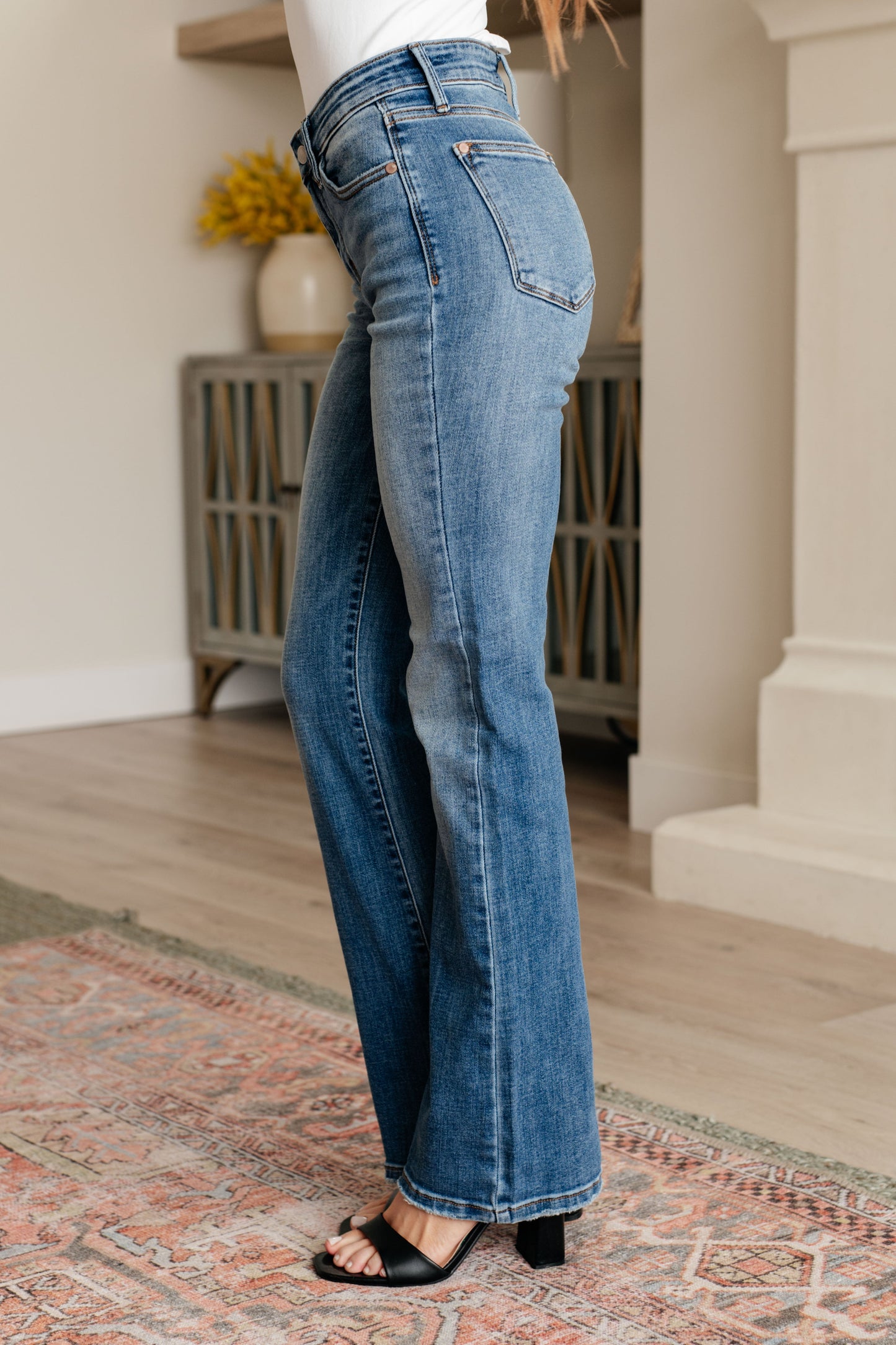The Jinny- Vintage Bootcut Judy Blue Jeans