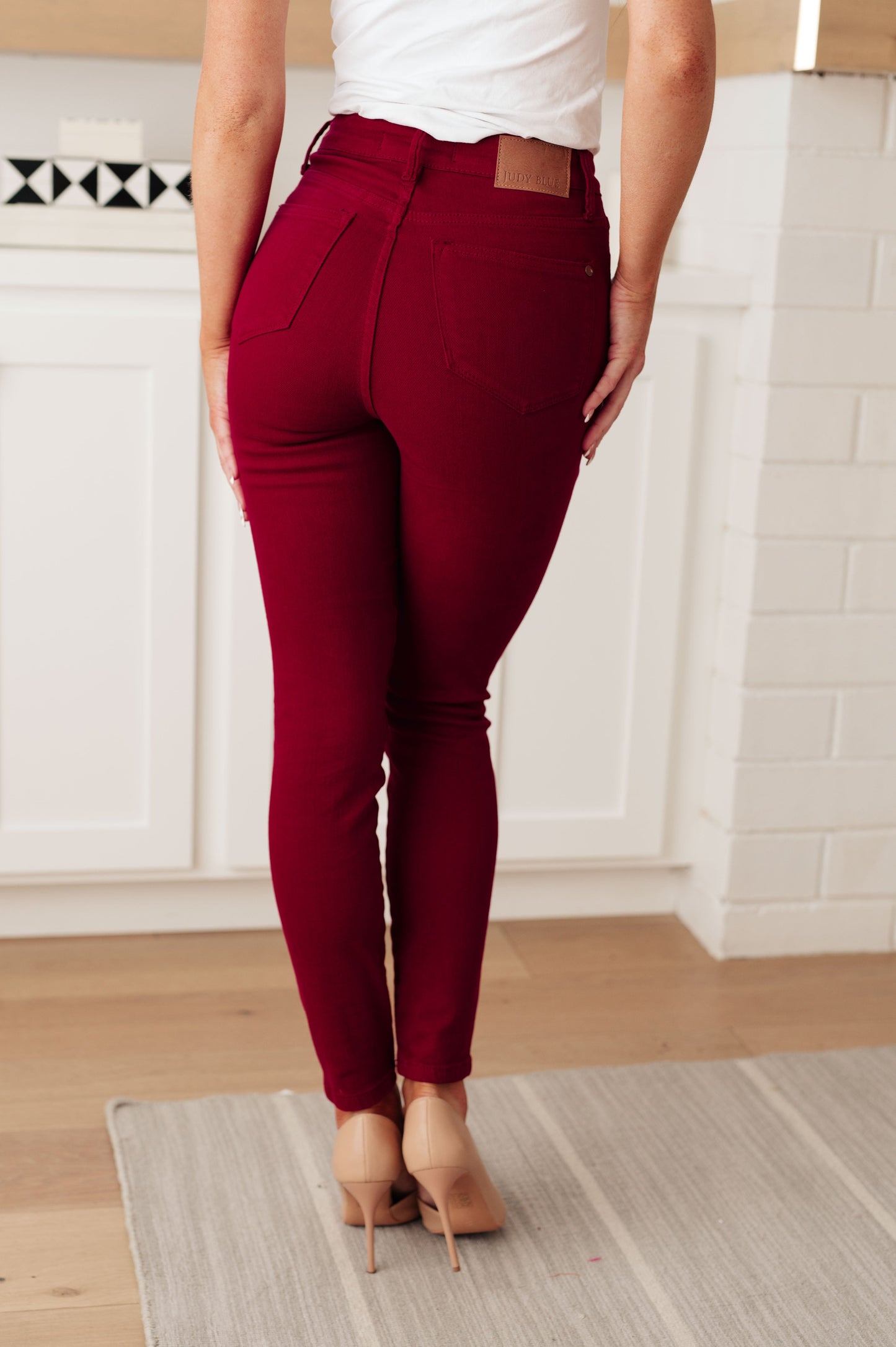 The Gabriela- Scarlet Tummy Control Judy Blue Jeans