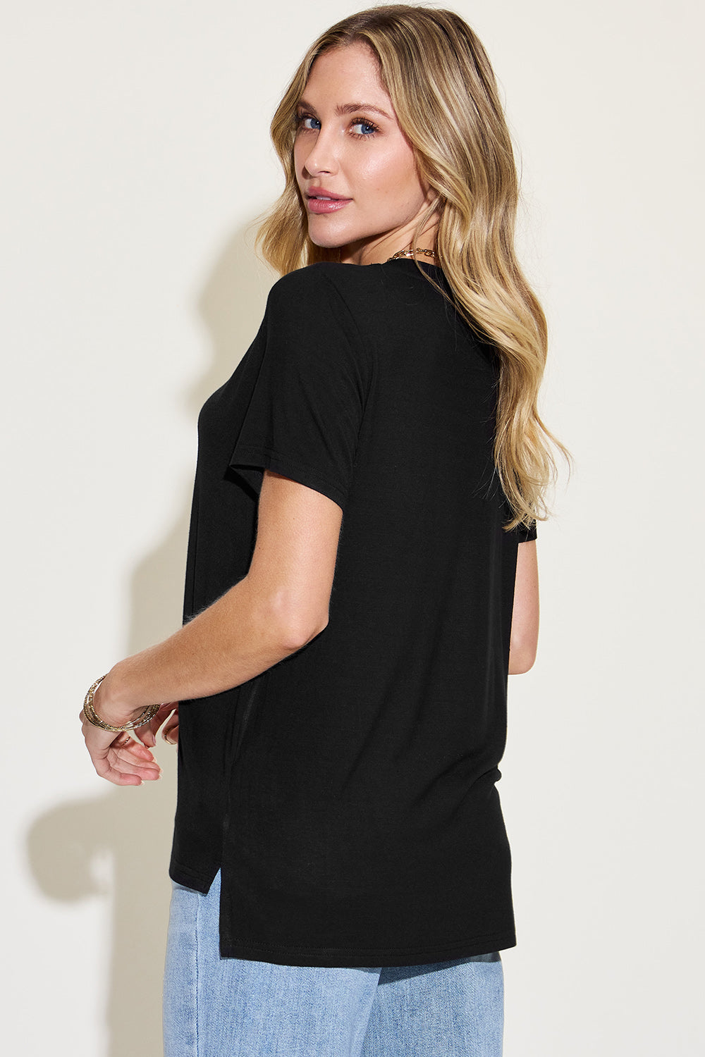 7 Colors- Vneck Tee