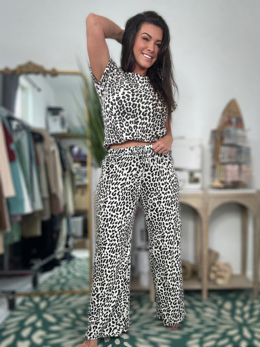 Beige leopard pants