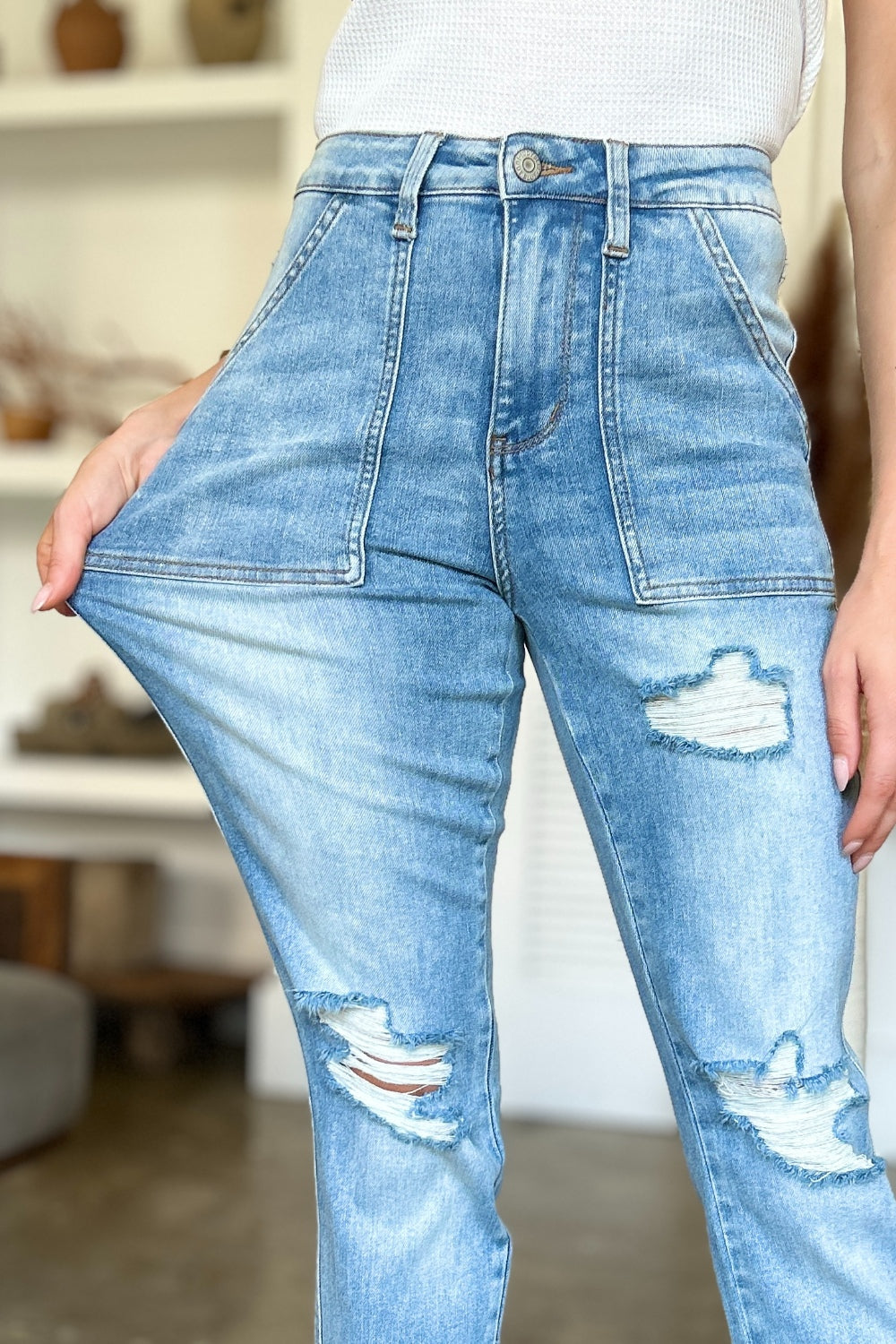 The Peggy- Distressed Straight Judy Blue Jeans