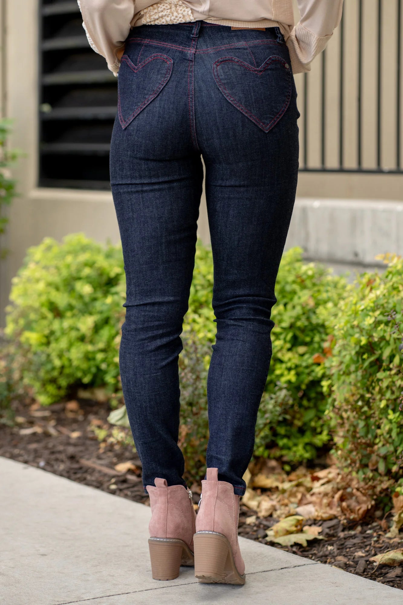 Judy Blue Heart Shaped Back Pockets Skinny Jeans