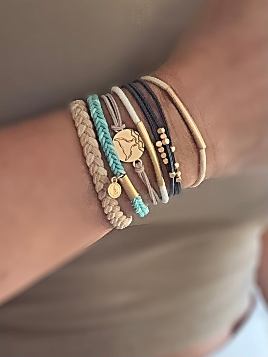 Protect:K'lani hair tie & bracelets