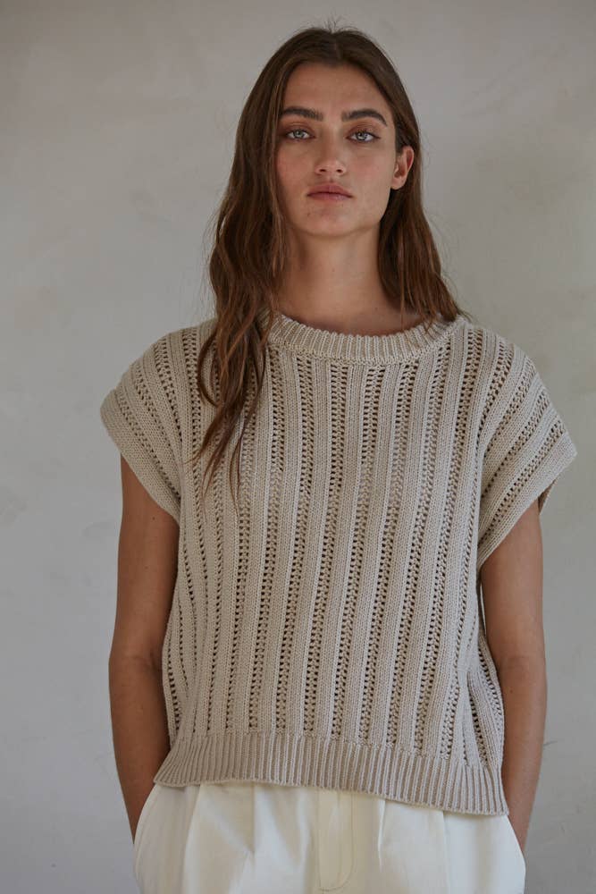 W1503 | Knit Sweater Round Neck Short Sleeve Top: Taupe Grey / S