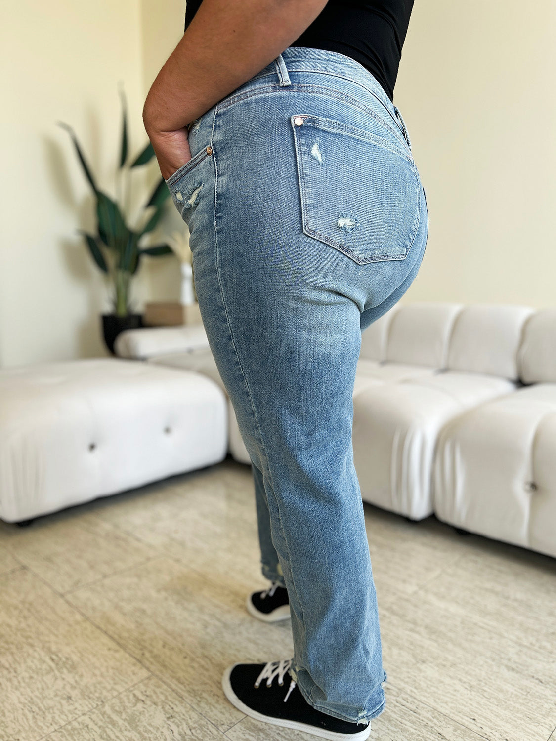 The Kelsey- Judy Blue Distressed Straight Jeans