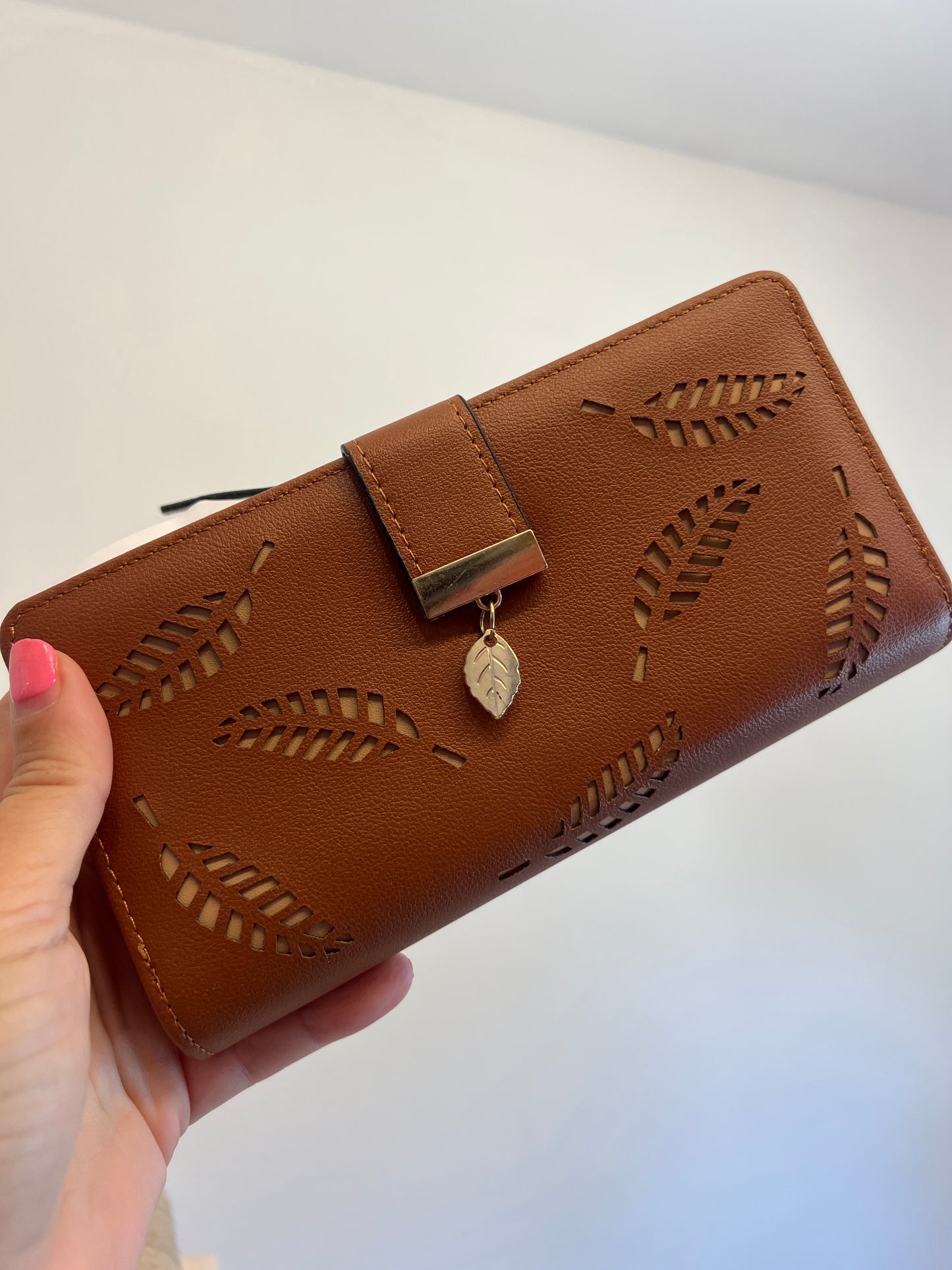 Leaf Vegan Leather Clutch/Wallet