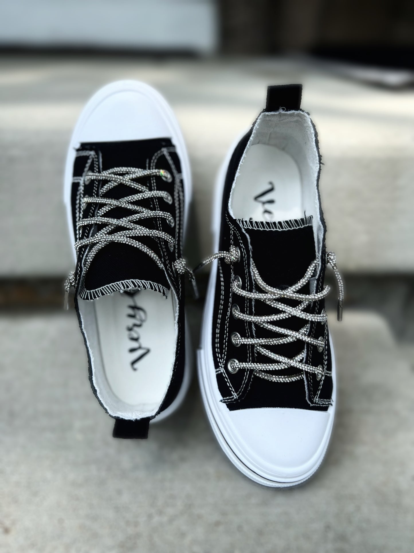 Hometown Honey Sneakers- Black