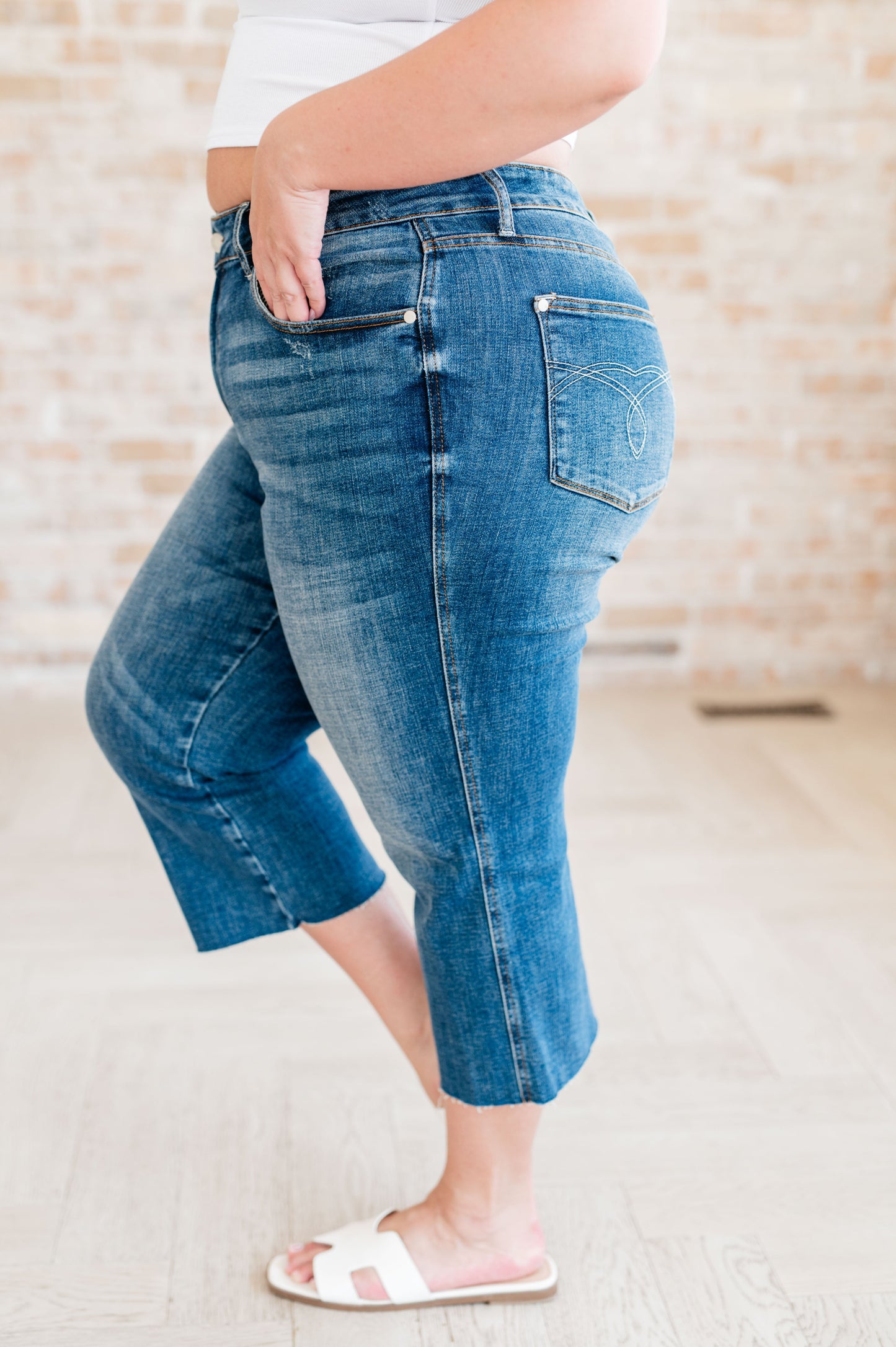 The Brooke- Wide Leg Crop Judy Blue Jeans