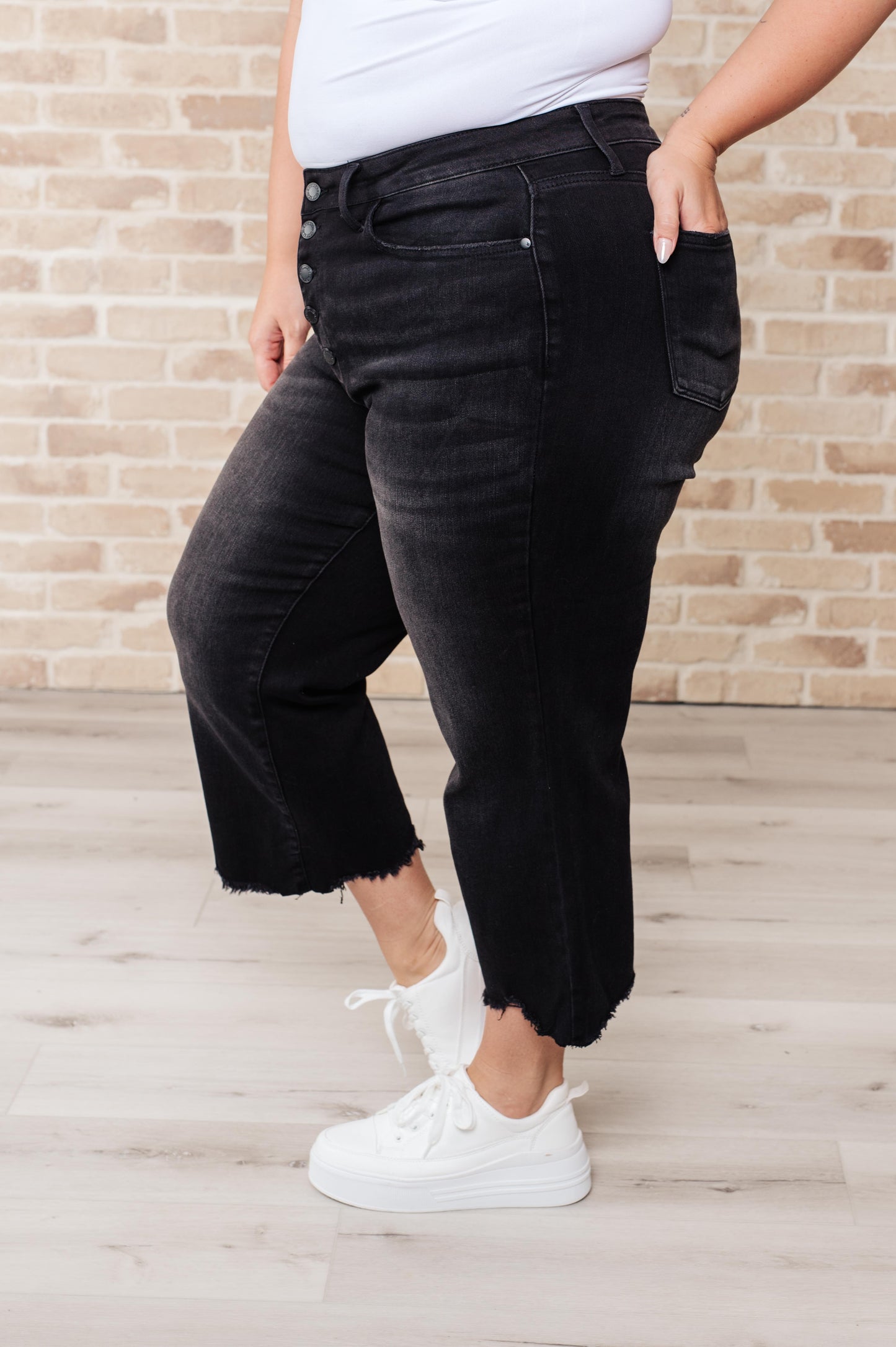 The Alesha- Button Fly Wide Leg Crop Judy Blue Jeans