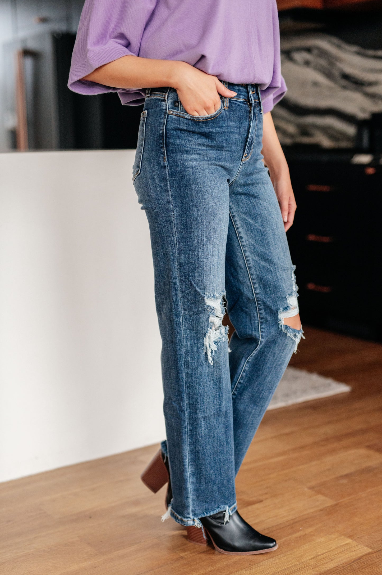 The Jillian-Straight Leg Judy Blue Jeans