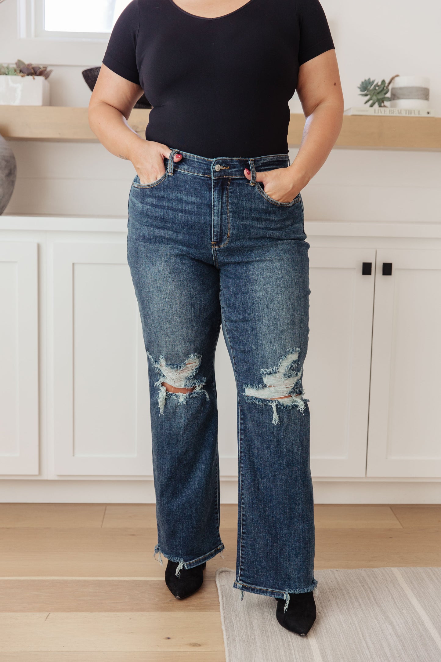 The Jillian-Straight Leg Judy Blue Jeans