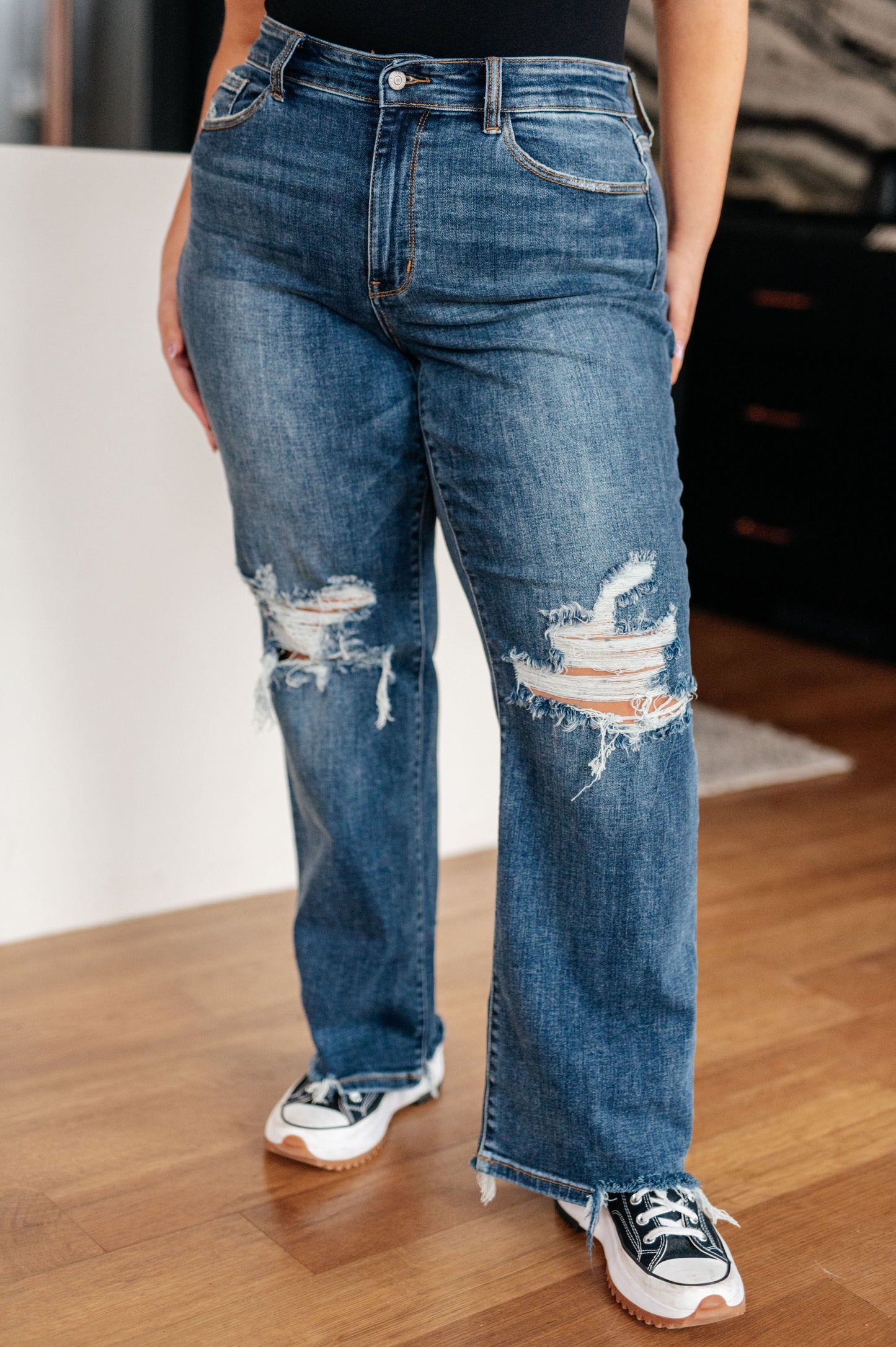 The Jillian-Straight Leg Judy Blue Jeans