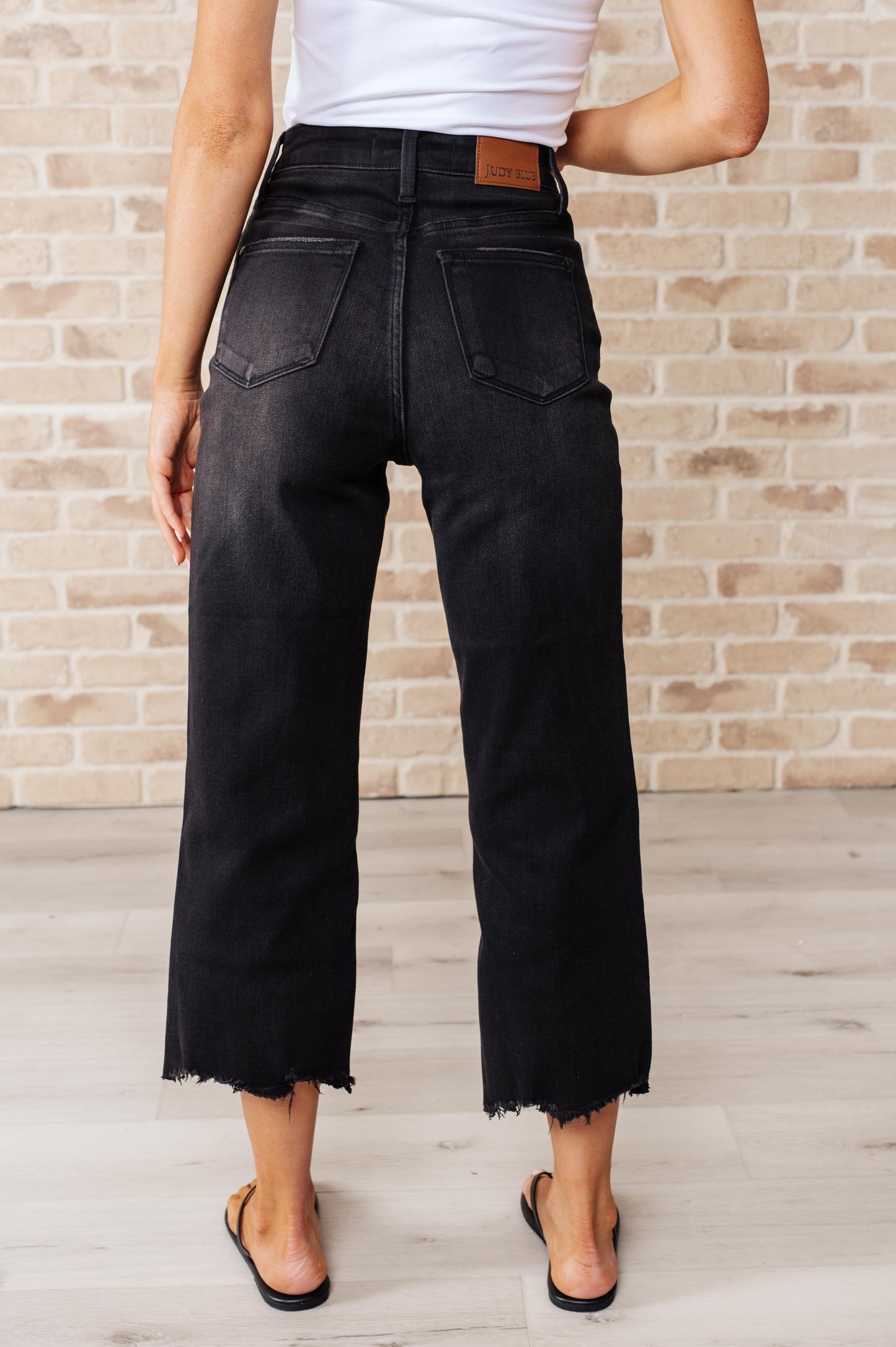 The Alesha- Button Fly Wide Leg Crop Judy Blue Jeans