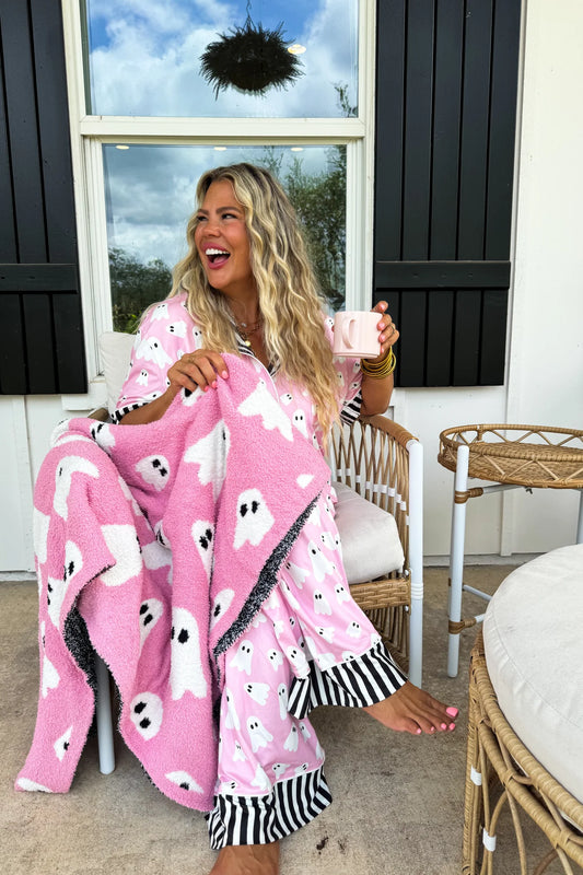 Pink Ghosty Blanket