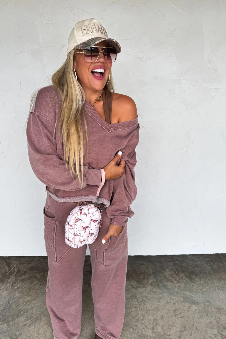 Vintage Nights V-neck Pullover - Chocolate BB821