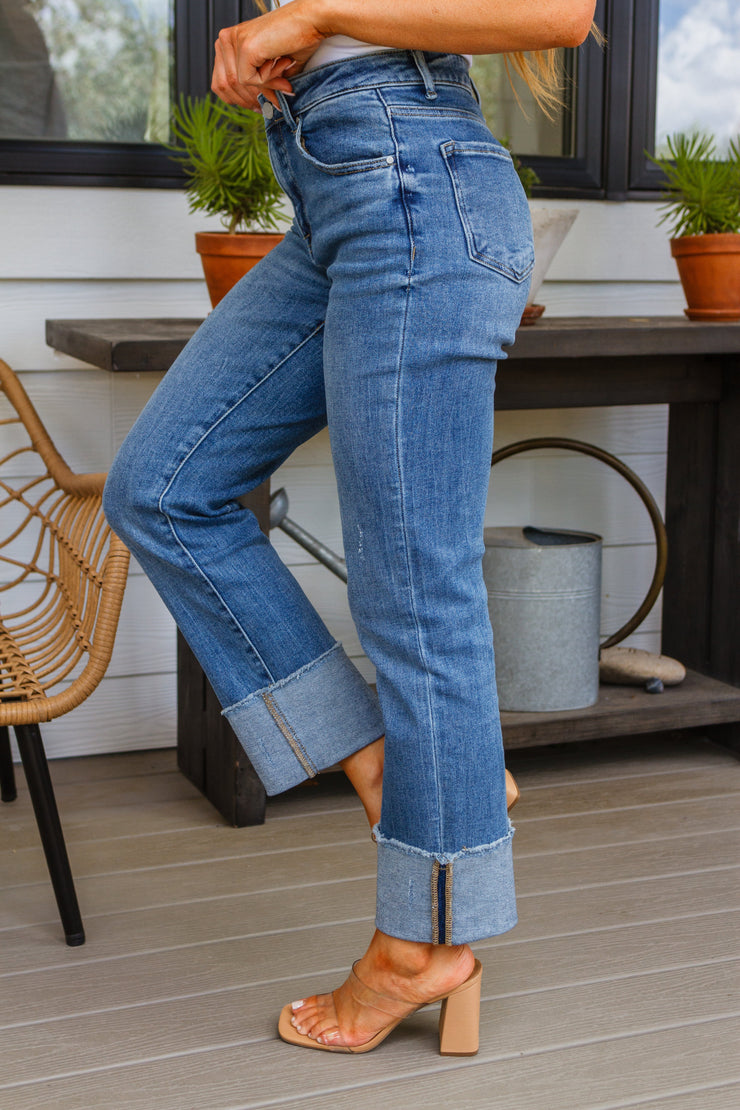 The Maddy- Straight Leg Risen Jeans